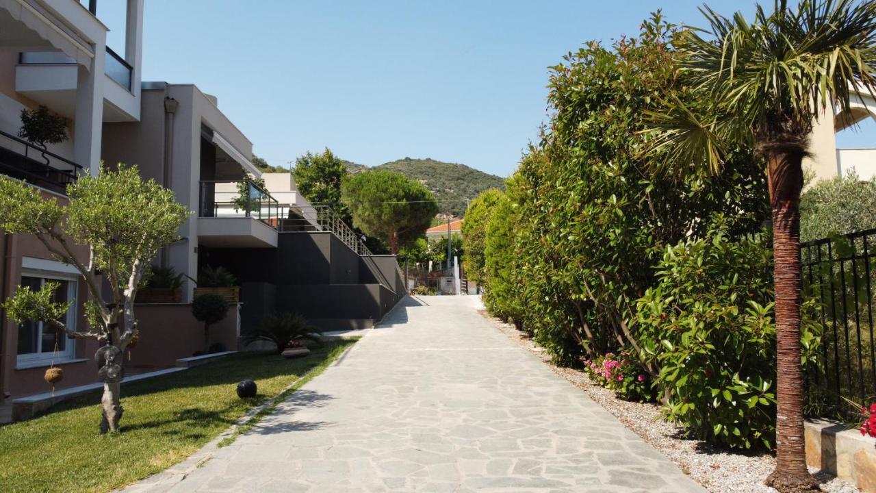 Villa Dioni Luxury House Nea Iraklitsa Exterior foto